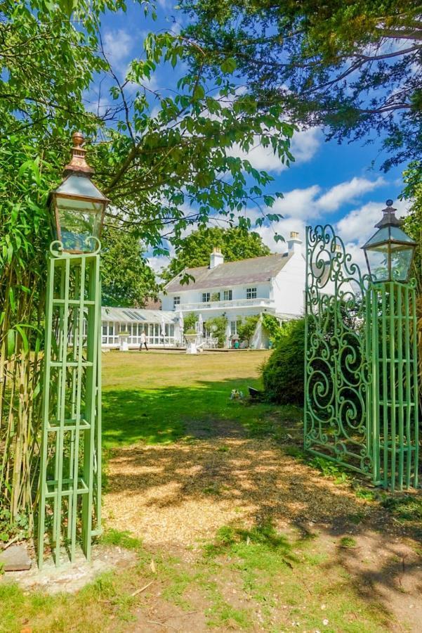 Cedar House Boutique B&B Burton  エクステリア 写真
