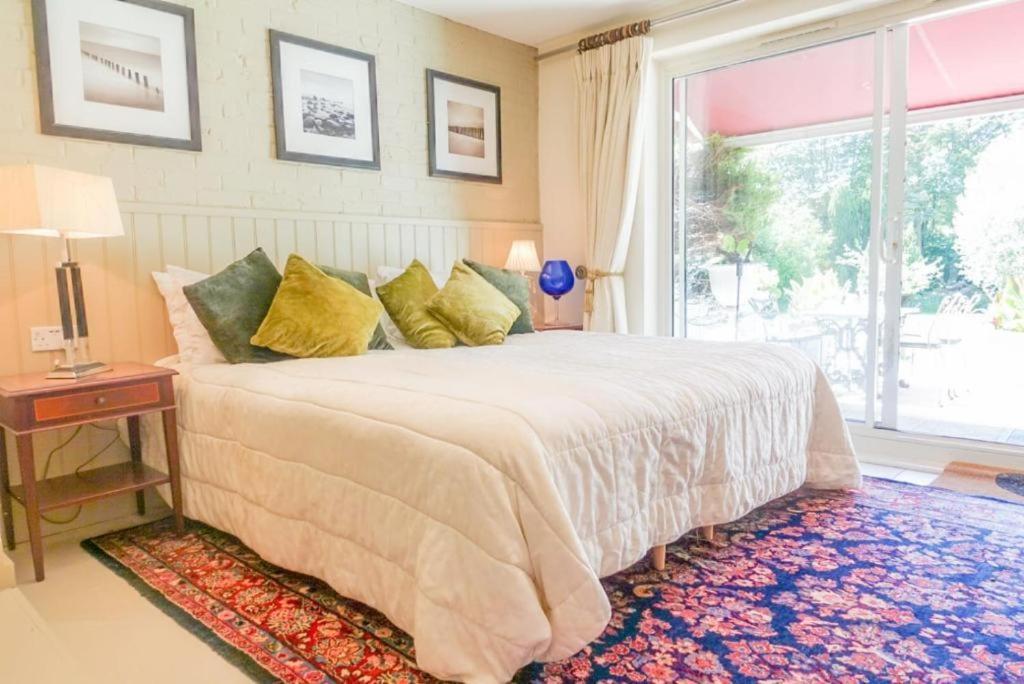 Cedar House Boutique B&B Burton  エクステリア 写真